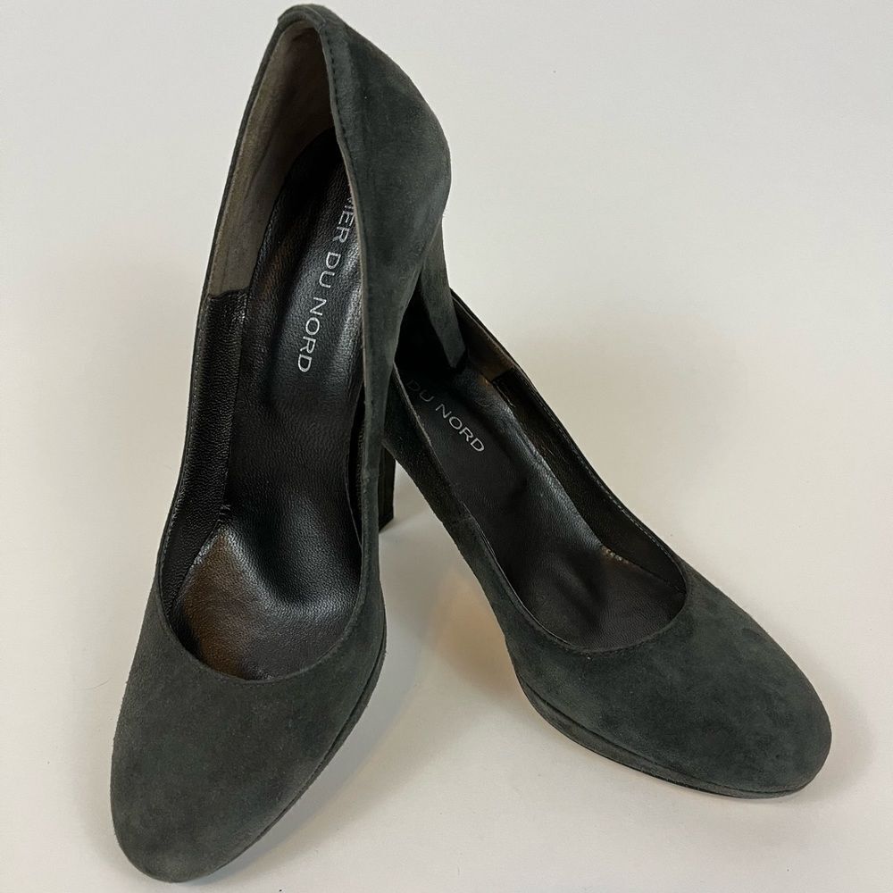 Women’s Mer Du Nord Luxury Gray Suede Pumps 3 1/2” Heels European 38 US 7